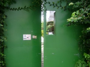 A casa 003 Portão da casa do Boulevard. Fotografia: Mônica Simões, 2008